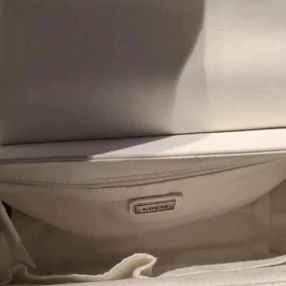 GUESS Ivory Quilted Chain Shoulder Bag - Picture 2 of 8